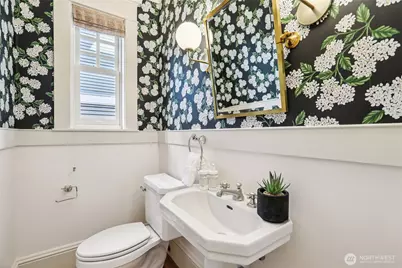 1119 19th Avenue E, Seattle, WA 98112 - Photo 16