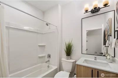 546 S Cloverdale Street #B, Seattle, WA 98108 - Photo 8