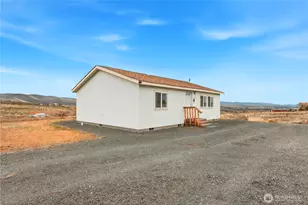 256 Wenas View Dr, Selah, WA 98942 - Photo 4