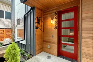 548 S Cloverdale St, Seattle, WA 98108 - Photo 4