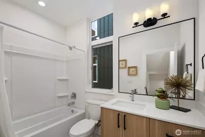 548 S Cloverdale Street #B, Seattle, WA 98108 - Photo 16