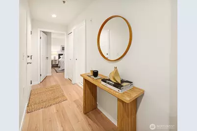 1504 Aurora Avenue N #201, Seattle, WA 98109 - Photo 22