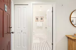 1504 Aurora Ave N, Seattle, WA 98109 - Photo 24