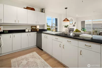 1504 Aurora Avenue N #201, Seattle, WA 98109 - Photo 14