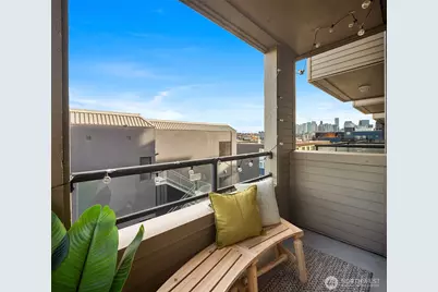 1504 Aurora Avenue N #201, Seattle, WA 98109 - Photo 28