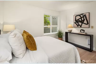 1504 Aurora Avenue N #201, Seattle, WA 98109 - Photo 18
