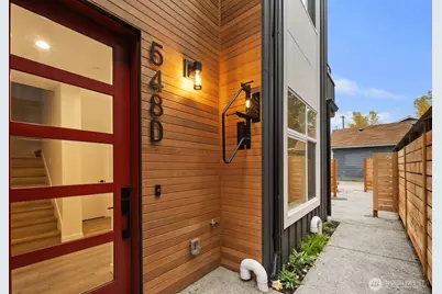 548 S Cloverdale Street #D, Seattle, WA 98108 - Photo 6