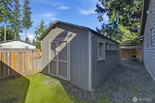 37205 35th Ave S, Auburn, WA 98001 - Photo 32