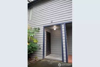 15624 8th Avenue SW #c, Burien, WA 98166 - Photo 2