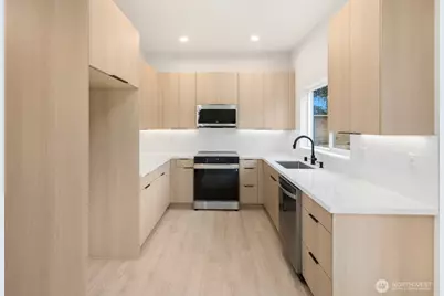 11918 4th Avenue SW #B, Burien, WA 98168 - Photo 2