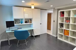 12442 NE 6th Pl, Bellevue, WA 98005 - Photo 18