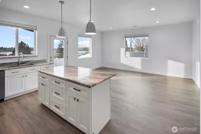 1122 W Ashley Way, Moses Lake, WA 98837 - Photo 12