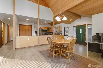 62307 Meadow Way E, Greenwater, WA 98022 - Photo 10