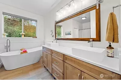 10218 45th Street E, Edgewood, WA 98372 - Photo 18