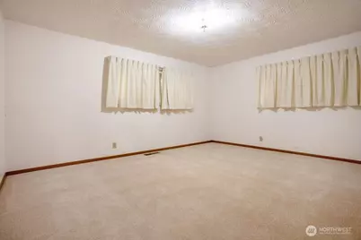 2209 42nd Avenue, Longview, WA 98632 - Photo 12