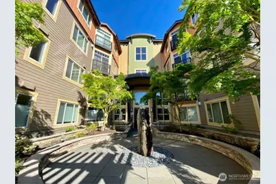 15700 116th Ave NE #204, Bothell, WA 98011 - Photo 2