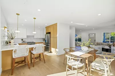 215 N 58th Street, Seattle, WA 98103 - Photo 8