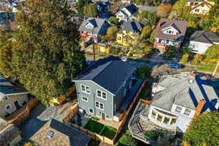 215 N 58th St, Seattle, WA 98103 - Photo 30