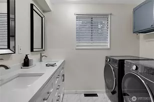 160 E Lakeland Way, Allyn, WA 98524 - Photo 14