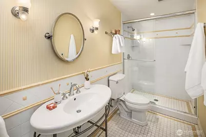 2629 46th Avenue W, Seattle, WA 98199 - Photo 28