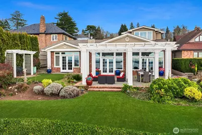 2629 46th Avenue W, Seattle, WA 98199 - Photo 30