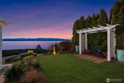 2629 46th Avenue W, Seattle, WA 98199 - Photo 10