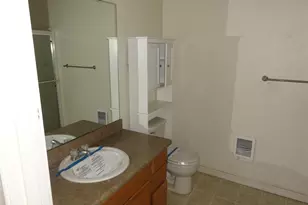 10008 186 St E, Puyallup, WA 98375 - Photo 8