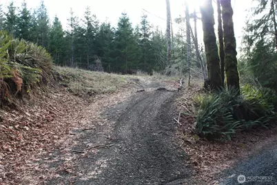 3470 N Mission Road, Bremerton, WA 98312 - Photo 6