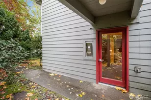2419 E Madison St, Seattle, WA 98112 - Photo 6