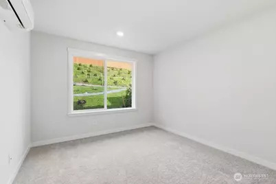 13210 NE 127th Way #B, Kirkland, WA 98034 - Photo 10