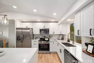 9311 205th Ave E, Bonney Lake, WA 98391 - Photo 12