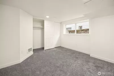 5019 5th Avenue NE, Seattle, WA 98105 - Photo 20