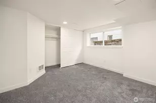 5019 5th Ave NE, Seattle, WA 98105 - Photo 20