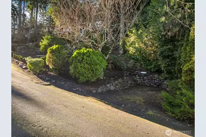 18945 NE 20th Court, Redmond, WA 98052 - Photo 34