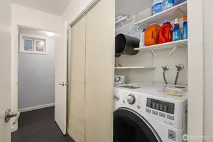 18945 NE 20th Ct, Redmond, WA 98052 - Photo 26