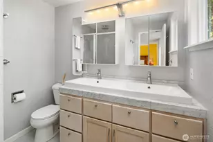 18945 NE 20th Ct, Redmond, WA 98052 - Photo 18