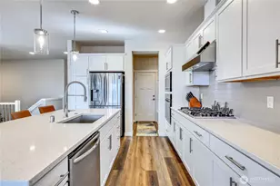 17915 Sunrise Ridge Ave NE, Poulsbo, WA 98370 - Photo 8