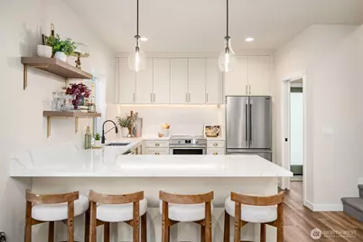 5028 35th Avenue NE, Seattle, WA 98105 - Photo 8