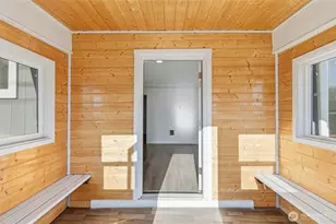 815 S 96th St, Tacoma, WA 98444 - Photo 4