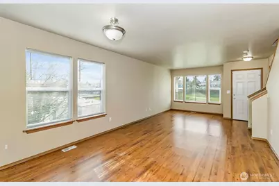 2905 11th Street #B, Everett, WA 98201 - Photo 10