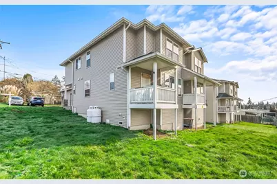 2905 11th Street #B, Everett, WA 98201 - Photo 4