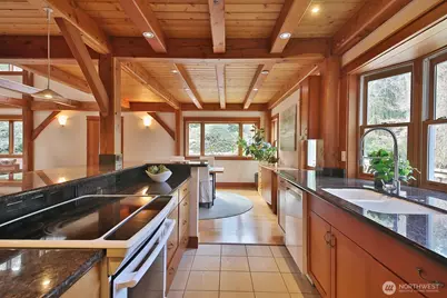 2970 Smugglers Cove Road, Greenbank, WA 98253 - Photo 12