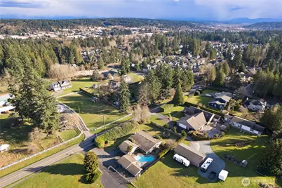 24228 47th Avenue SE, Woodinville, WA 98072 - Photo 36