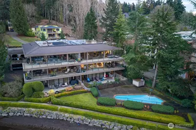 4437 Lake Washington Boulevard NE #302, Kirkland, WA 98033 - Photo 2