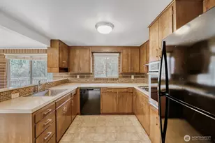 14435 183rd Ave SE, Renton, WA 98059 - Photo 12