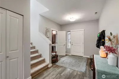 329 S Spruce Street, Buckley, WA 98321 - Photo 4