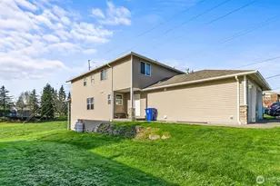 2905 11th St, Everett, WA 98201 - Photo 2