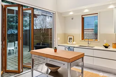 4057 NE 56th Street, Seattle, WA 98105 - Photo 18