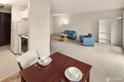 15156 65th Avenue S #1007, Tukwila, WA 98188 - Photo 4