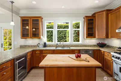 5113 47th Avenue NE, Seattle, WA 98105 - Photo 10